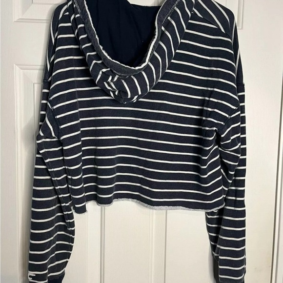 Hollister Womans 1/4 zip blue/white stripe hoodie crop long sleeves Size M - Picture 3 of 8